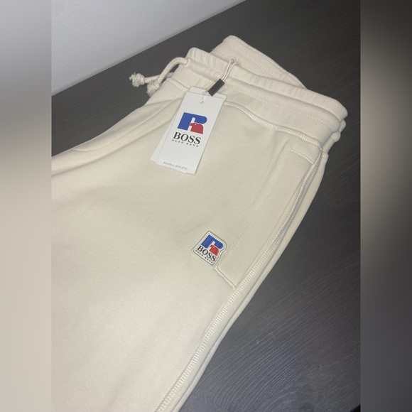 Men’s HUGO BOSS sweatpants - Picture 2 of 4